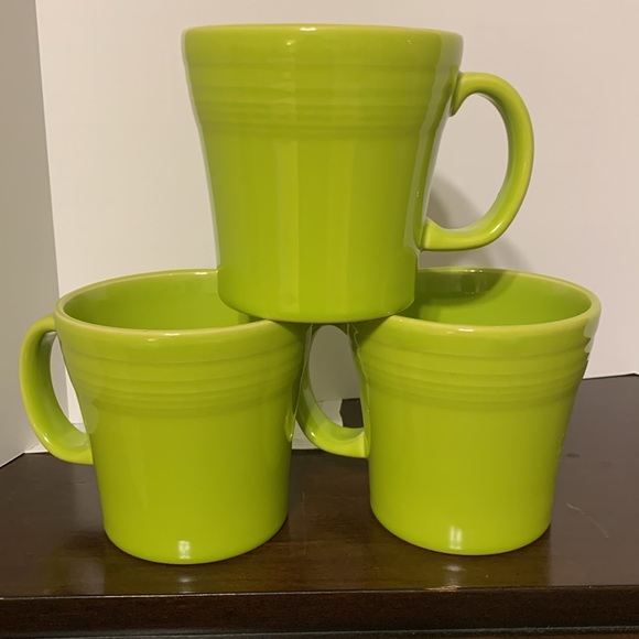 Fiesta Lime Green Dining Mugs - Picture 9 of 11